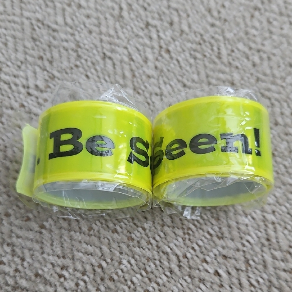 High-Visibility Flexible Reflective Yellow "Be Seen!" Safety Slap Bands